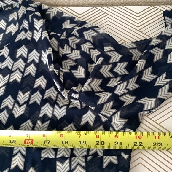 a.n.a Long sleeve Blue & White Blouse Size L #015 - Picture 11 of 11